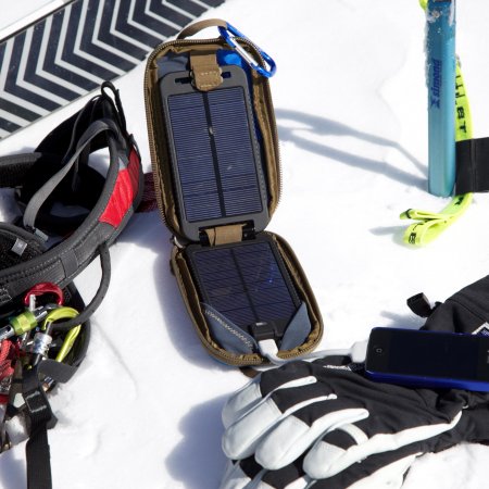 Solarmonkey Adventurer im Softcase Solarmonkey Adventurer Solarladegerät 3.500mAh
