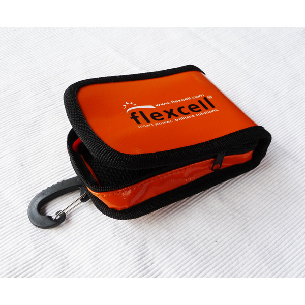 Aufbewahrungstasche für Adapter und Handy