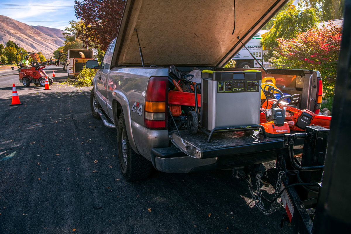 Yeti 6000X Kit mit Boulder 200 Briefcase