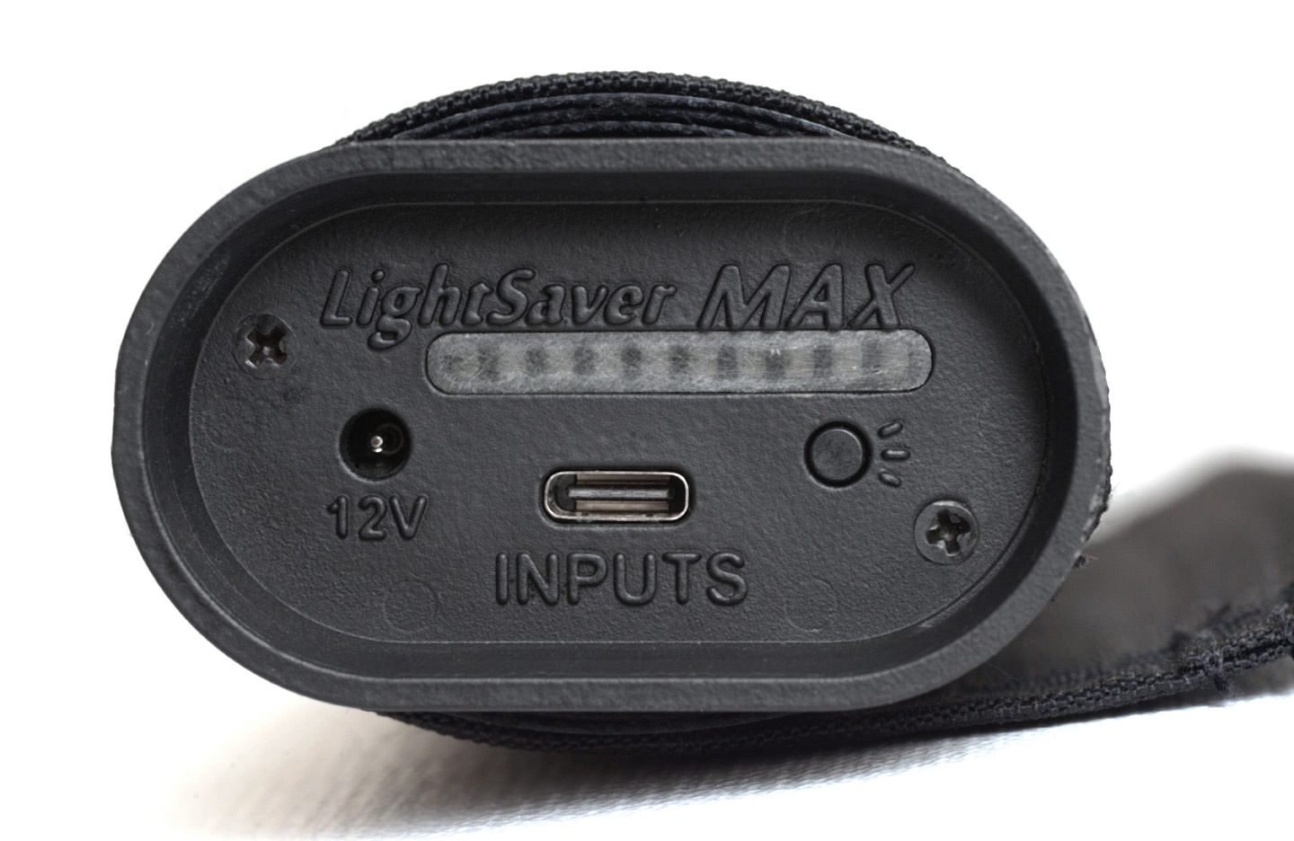 LightSaver Max - rollbares Solarmodul mit Akku, USB + 12V