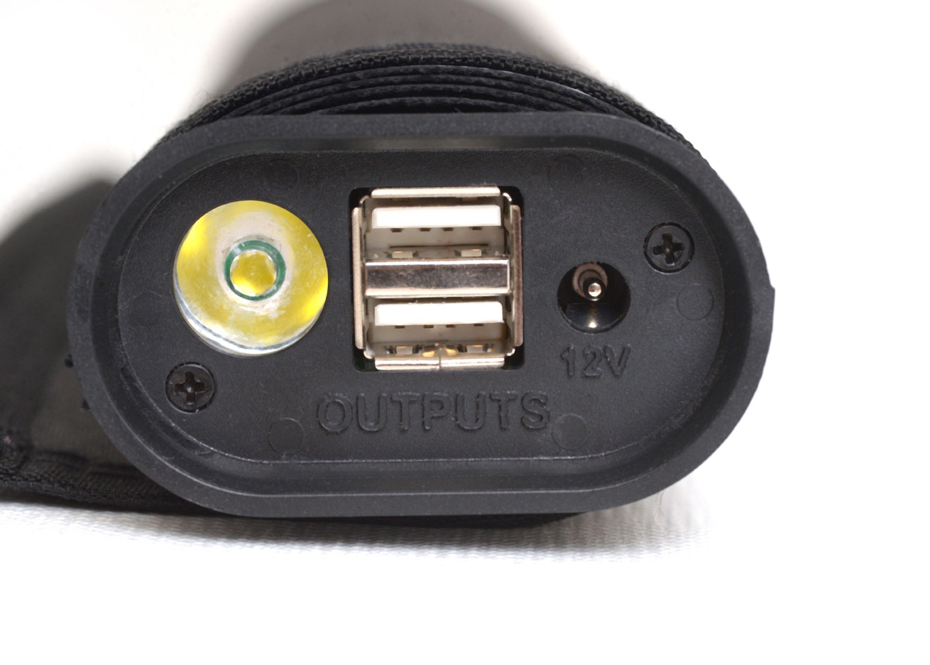 LightSaver Max - LED Lampe und Ausgänge