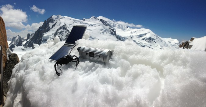 Powermonkey Expedition im Alpinen Bereich Powermonkey Expedition - wasserdichtes 12V + USB Ladegerät