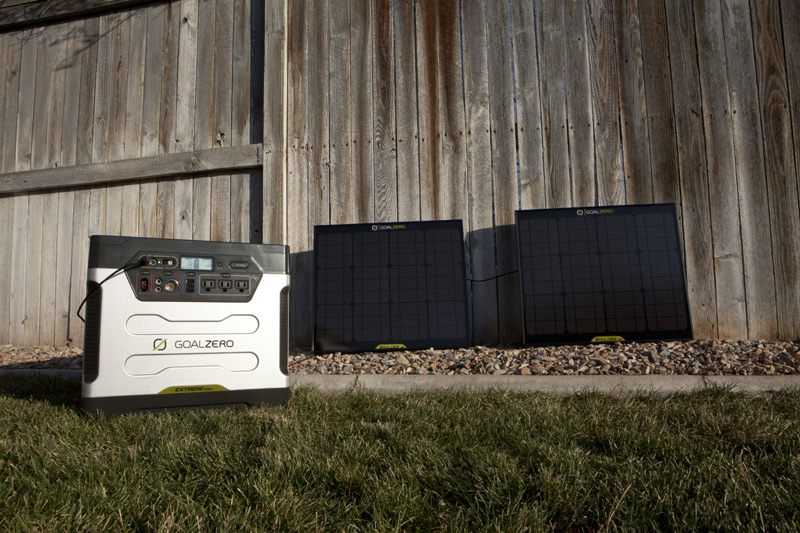 Yeti 1250 Solar Generator Kit