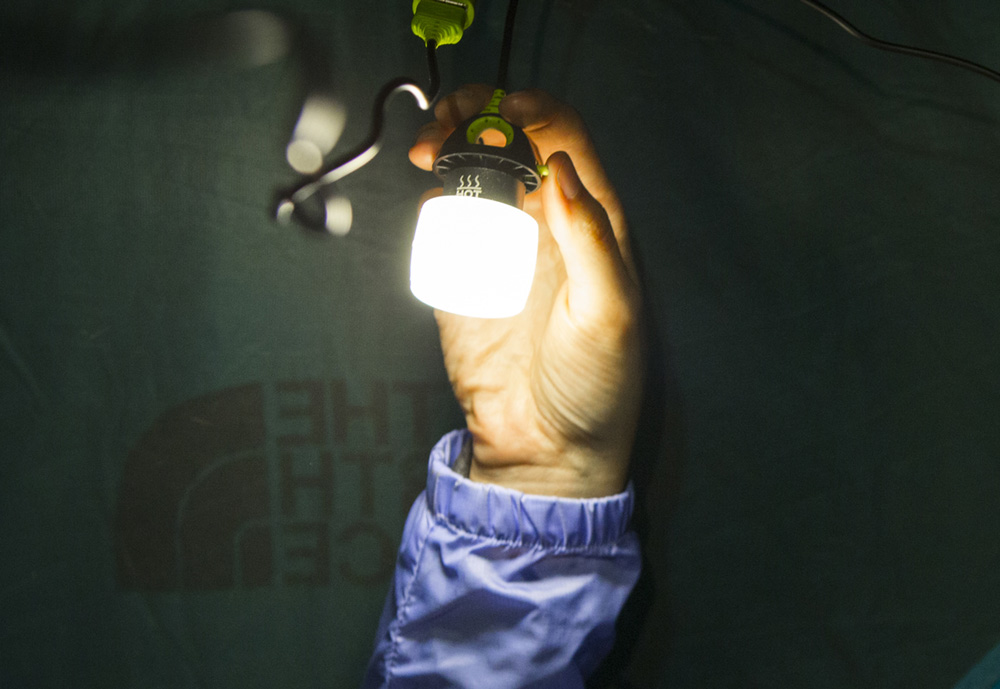 Light-a-Life Mini - Karabinerbefestigung