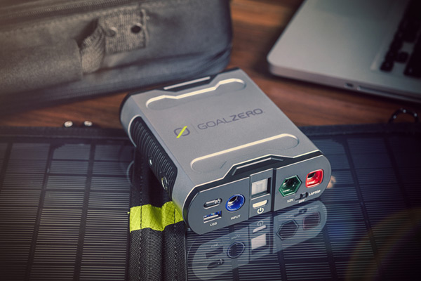 Sherpa 50 Solar Recharging Kit - Detail