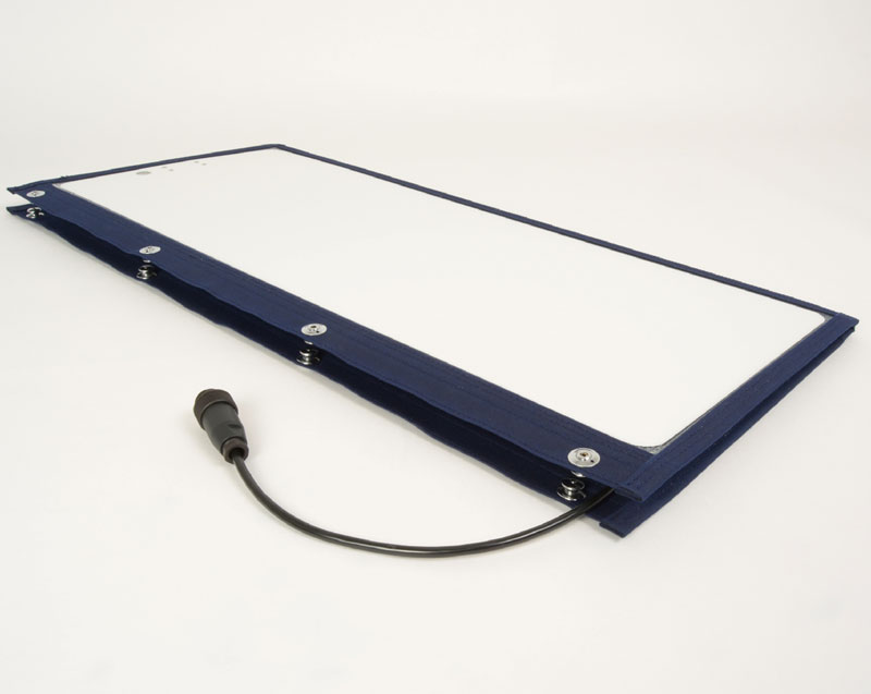 TX-22052 zusammen gefaltet