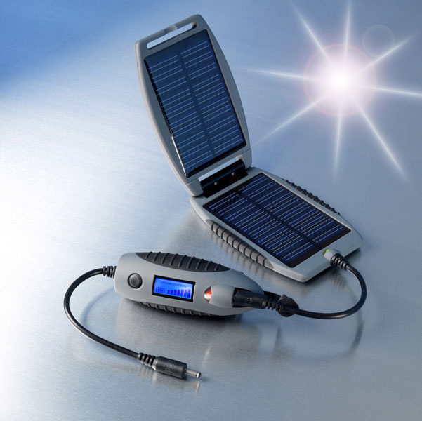 PowerTraveller Powermonkey eXplorer Handy Solarladegerät